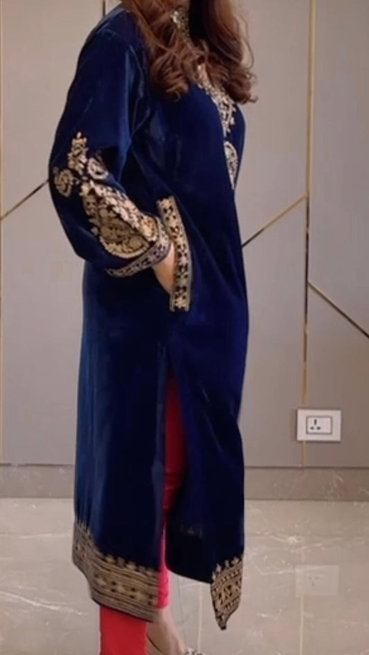 Royal Blue Velvet Kashmiri-Phiran Kurta with Churidar and Matching Potli