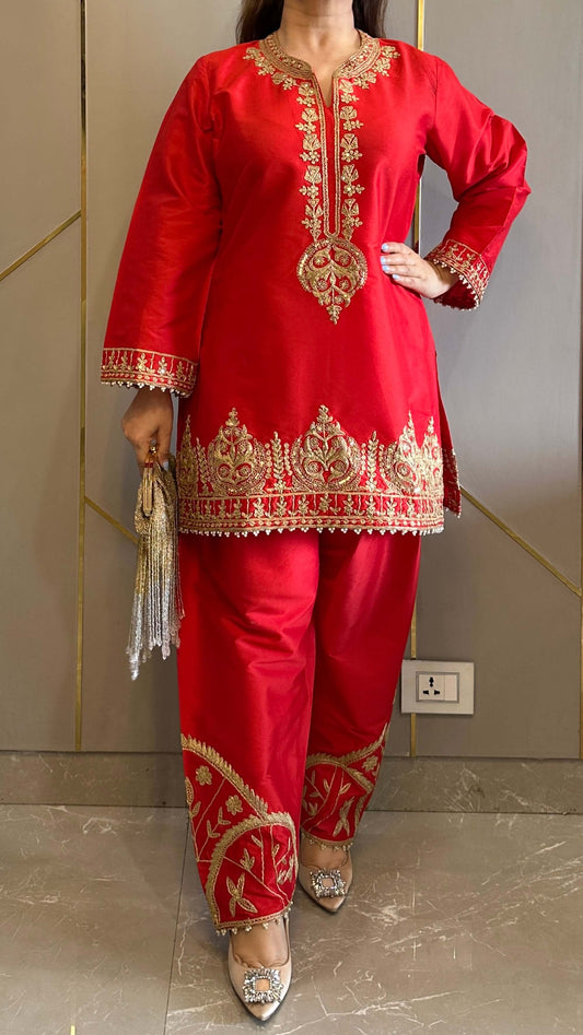Red Hand and Dori Embroidered Short Phiran Suit