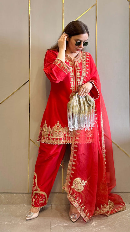 Red Hand and Dori Embroidered Short Phiran Suit